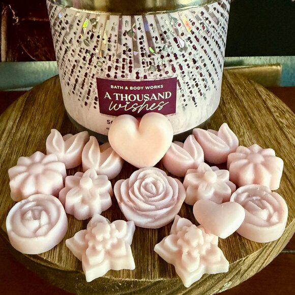 NEW WAX MELTS 2.12oz Bath and Body Works Candle Wax Melts - A THOUSAND WISHES! - Picture 1 of 4